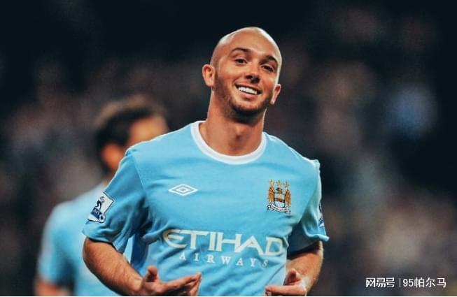 一个谎言引发的笑话,15岁差点提前退役,39岁踢第8级别联赛 一个谎言引发的笑话,15岁差点提前退役,39岁踢第8级别联赛