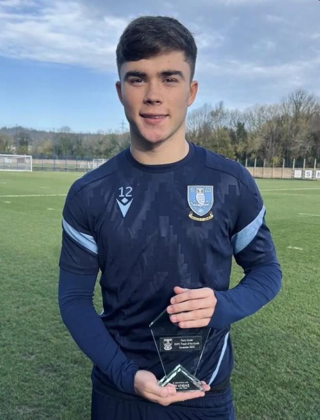 邮报:阿马斯当选月最佳,谢周三引援主管正在和曼联方面洽谈 邮报:阿马斯当选月最佳,谢周三引援主管正在和曼联方面洽谈