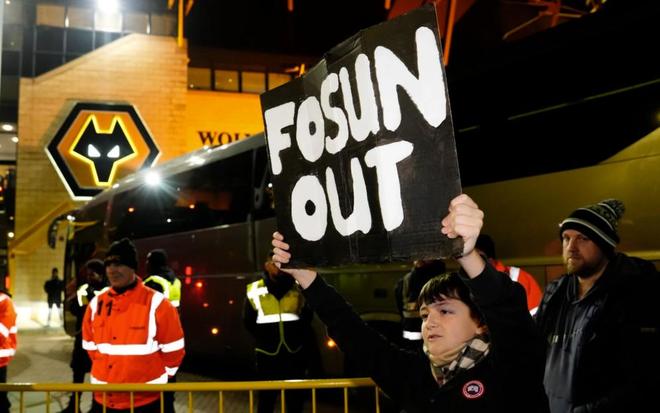 电讯报:狼队球迷对曼联前15分钟拒绝进场,他们希望复星离开 电讯报:狼队球迷对曼联前15分钟拒绝进场,他们希望复星离开