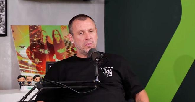 卡萨诺:卡拉格谈萨拉赫之前应该先漱口,他每次说话都在胡扯 卡萨诺:卡拉格谈萨拉赫之前应该先漱口,他每次说话都在胡扯