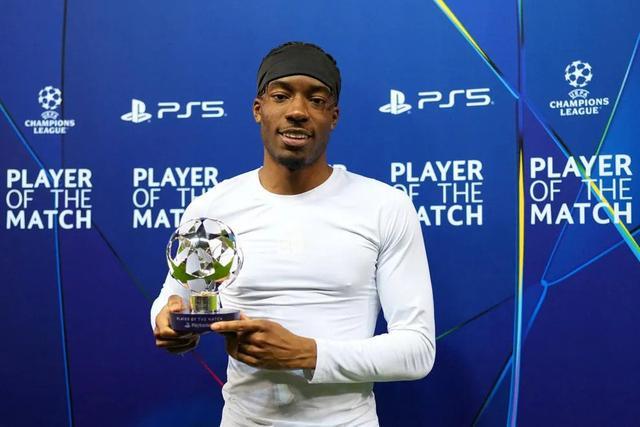 梅开二度，马杜埃凯当选布鲁日vs阿森纳全场最佳