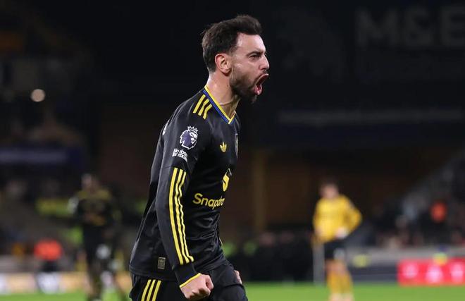 埃弗拉：B费进攻端无可挑剔，但队长职责带来额外压力和干扰