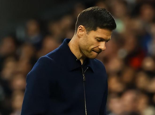 阿隆索帅位堪忧，两大潜在继任者浮出水面，齐达内和渣叔谁更适合