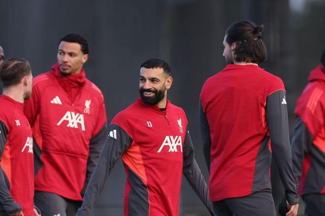 萨拉赫破冰会谈后回归大名单,队友曝出他在更衣室的真正角色 萨拉赫破冰会谈后回归大名单,队友曝出他在更衣室的真正角色