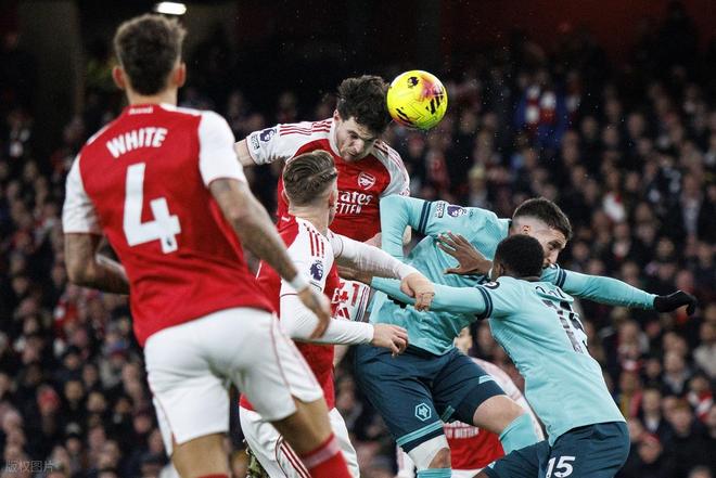 英超最新积分战报 阿森纳绝杀狼队多曼城5分 利物浦切尔西齐赢球