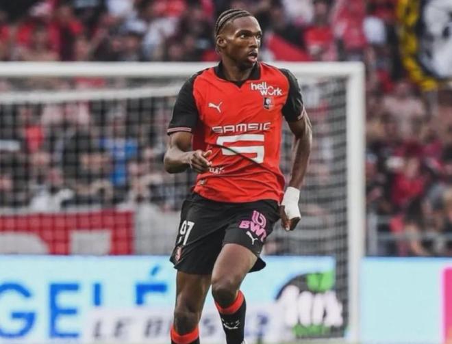 名记：皇马正密切关注法甲中卫新星！德媒：乌帕向拜仁下最后通牒