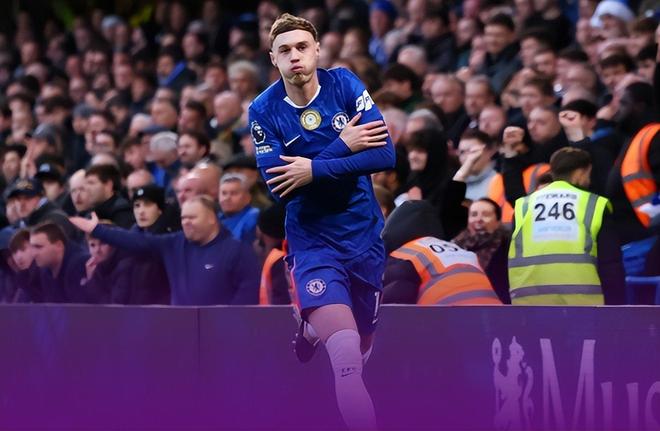 切尔西2比0埃弗顿，帕尔默伤病后再度建功，古斯托传射更惊喜