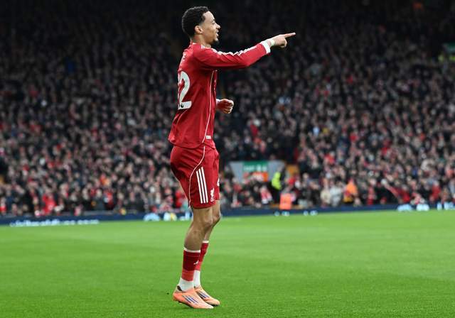 2-0！9500万先生梅开二度，维尔茨15战0球0助，利物浦2连胜