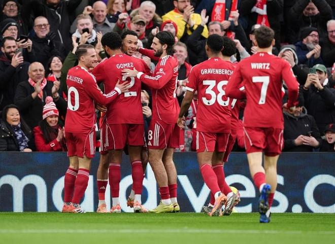 英超赛季最快进球！埃基蒂克46秒闪击，2场轰3球，明特巨大失误