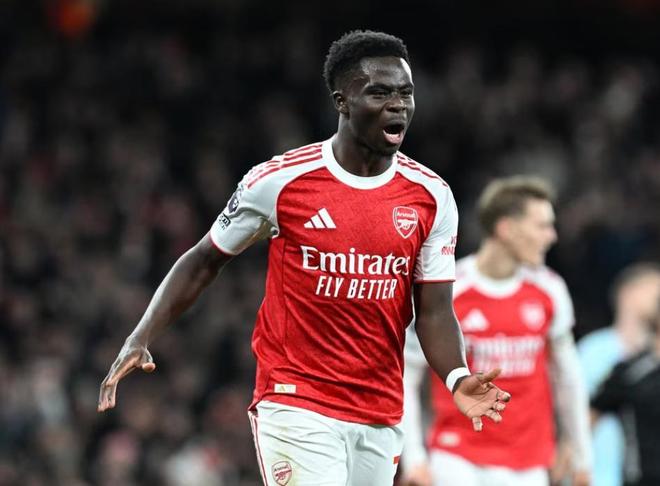 萨卡神仙球+造乌龙绝杀！阿森纳2-1狼队，5分领跑静待曼城翻车