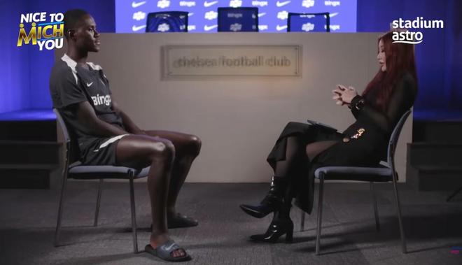 查洛巴：很幸运有个踢过英超的哥哥；我不会受压力影响