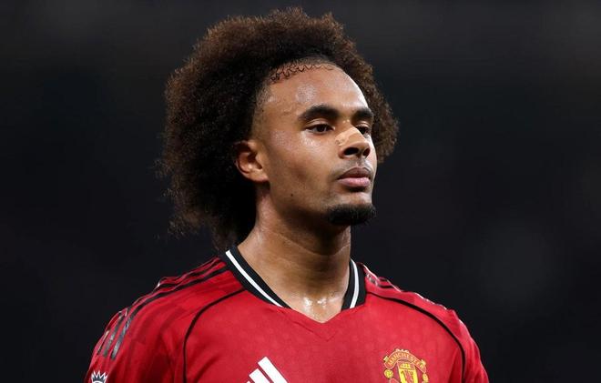 记者:罗马与齐尔克泽谈得很具体;曼联一月下旬才会放人 记者:罗马与齐尔克泽谈得很具体;曼联一月下旬才会放人