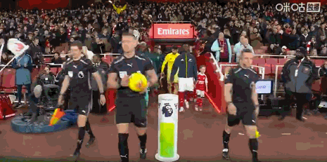 半场：阿森纳0-0狼队，马丁内利失良机，枪手0射正，怀特伤退