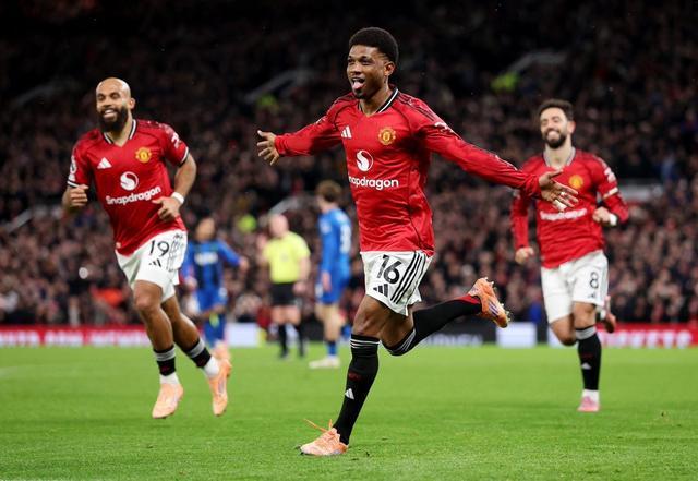 曼联半场17次射门，为本赛季英超所有球队上半场最多