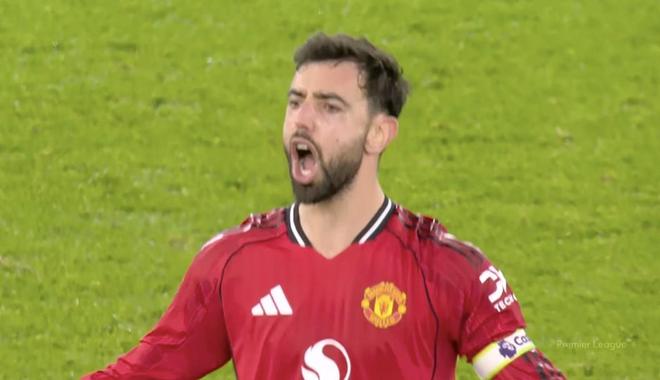 傲人纪录保住了，曼联英超主场半场领先后从未输球