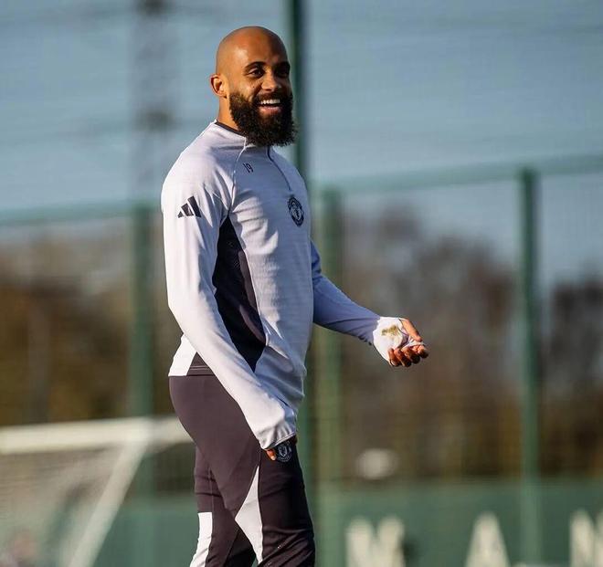 姆贝莫或可为曼联出战樱桃，马兹拉维恐缺阵！阿莫林暗示启用一人