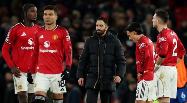 流量拉满分数丢尽，守旧是错，阿莫林变阵也没对