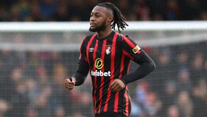 看完塞梅尼奥加盟传闻，才知马丁内利夏窗危险了