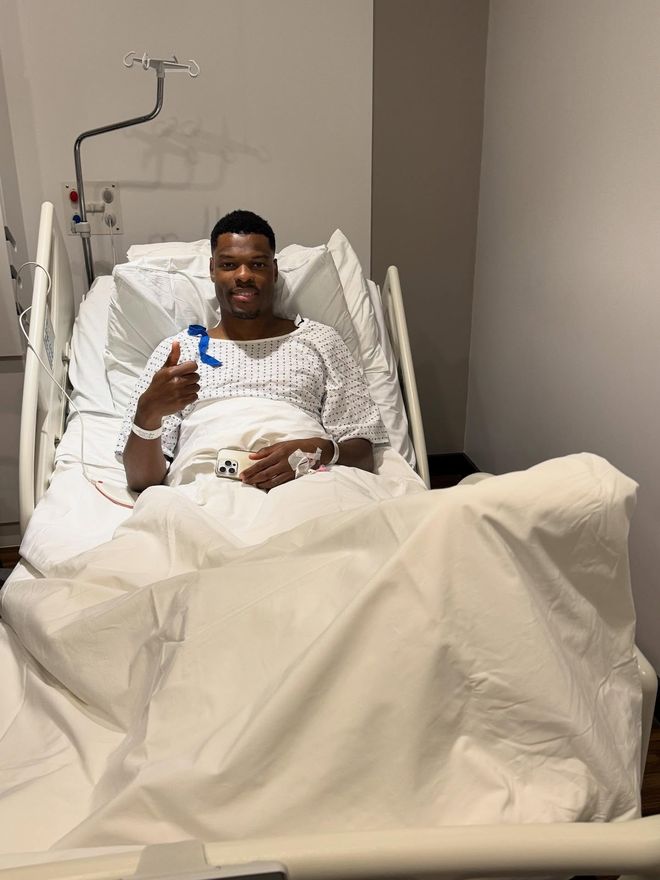 “诈伤”谣言比现实更完整——邓弗里斯转会风波始末