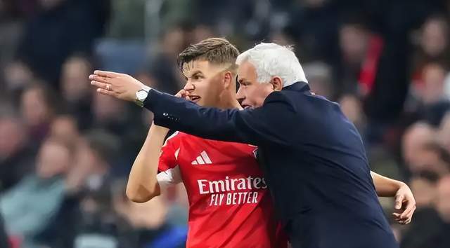 卢克肖还是倒在穆里尼奥手中，曼联补强左后卫，盯上罗马弃将达尔