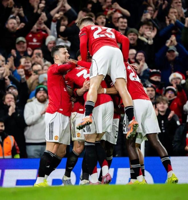 大内：阿莫林做了他该做的事情，引进了合适的球员；累积黄牌停赛，卡塞米罗无缘战维拉