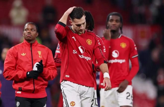 TA：多次取得领先却难以控制局面，曼联的老问题仍在重复