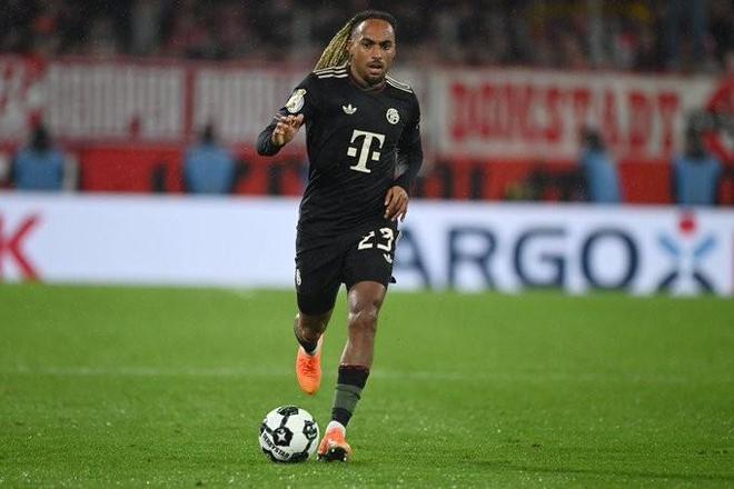 晚旗报：水晶宫增加穆尼奥斯的竞争，也对博埃很感兴趣