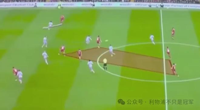 麦10维7一张一弛！说说利物浦最近5场频繁变阵中的亮点