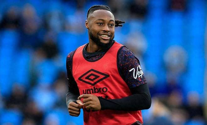 钱准备好了么？6500万解约条款即将生效，曼市双雄利物浦抢夺边锋