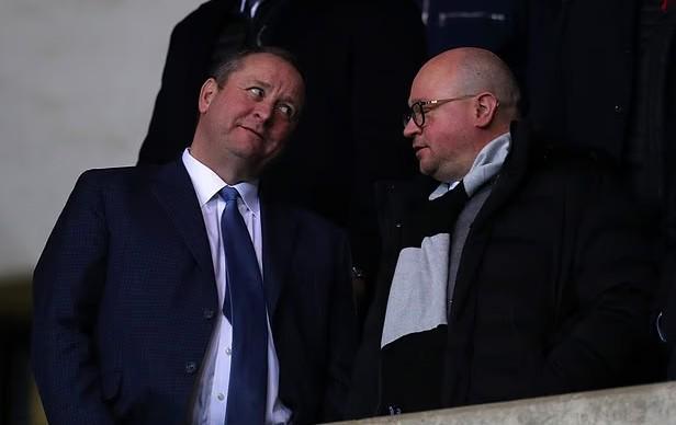 邮报：竞购谢周三最终选择将在前纽卡老板和美财团之间产生