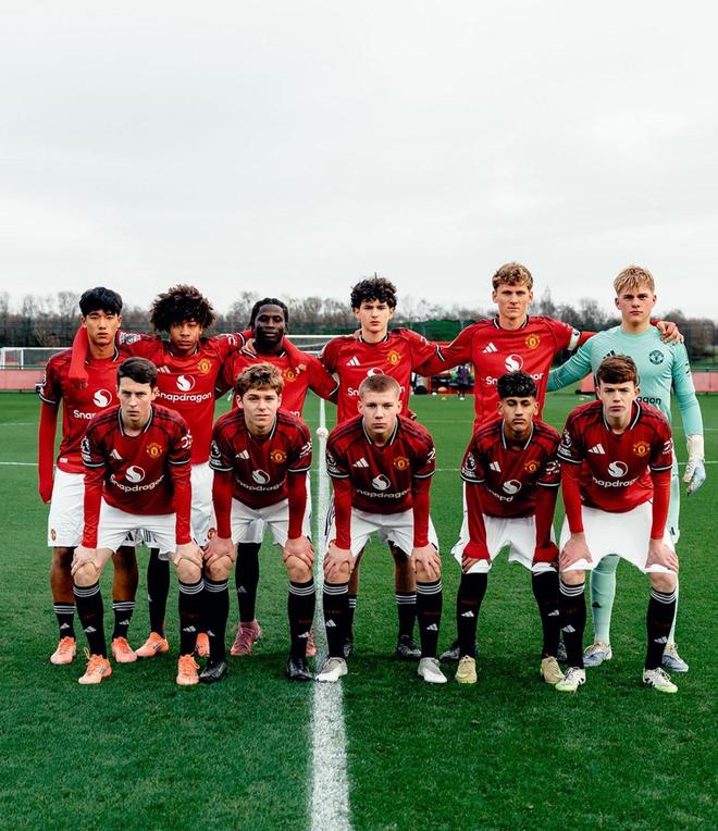 鲁尼16岁长子凯伤愈复出并进球，助曼联U18梯队6-0大胜伯明翰