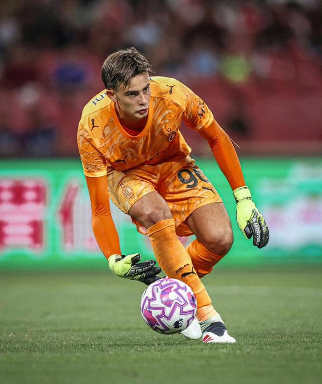 米兰计划冬窗外租托里亚尼，下赛季回归竞争一门，阿森纳持续关注