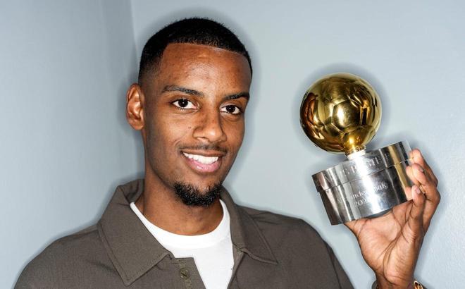 官方：伊萨克荣获2025年瑞典金球奖；为职业生涯首次获奖