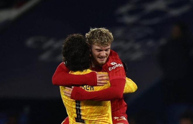 霍华德希望埃利奥特得到重视，B费主导阿莫林体系的控球率