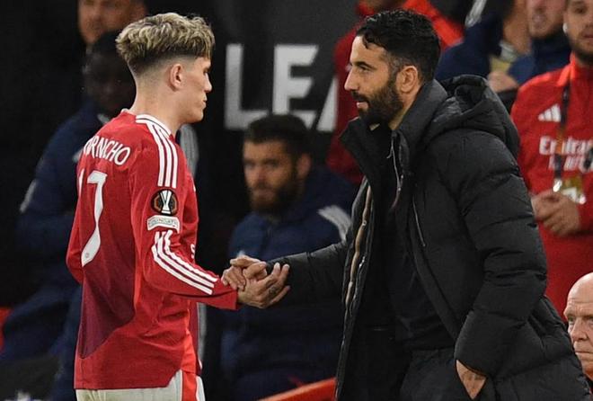 曼晚前主编：加纳乔弟弟是个大嘴巴；阿莫林决心整改特权文化