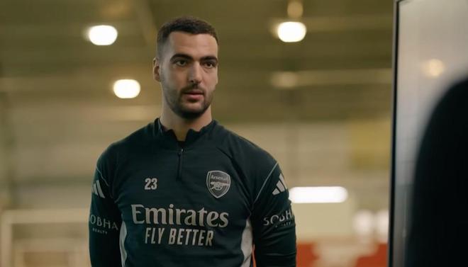 梅里诺：踢前锋对我来说是新尝试，不会把自己定义到固定位置