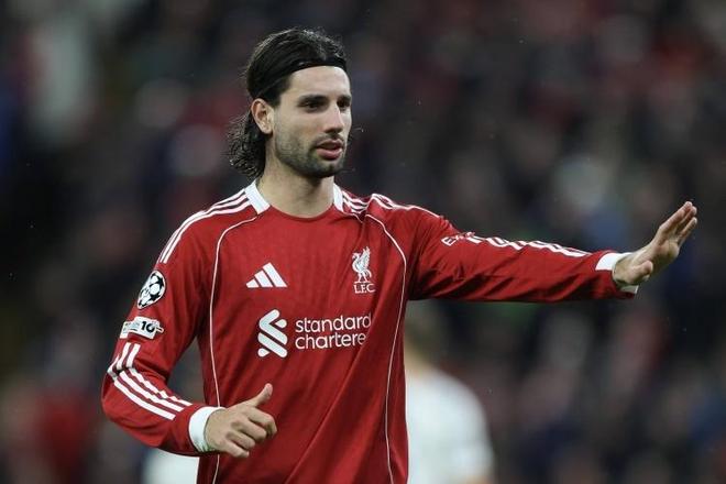 2-1险胜热刺！利物浦防守拉胯险丢好局，伊萨克伤情堪忧或缺10周