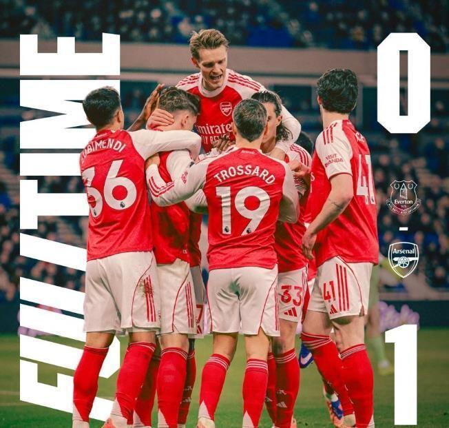 阿森纳拿下圣诞冠军，枪手球迷却“瑟瑟发抖”，历史魔咒不堪回首