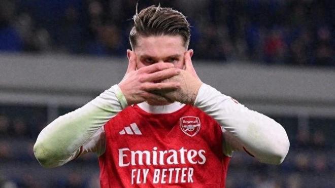 1-0！哲凯赖什一锤定音，助阿森纳重返英超榜首