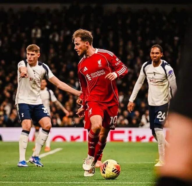 全场仅25次传球！利物浦10号场上隐身 英媒：他对赢球零贡献