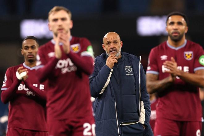 努诺：丢球过早让一切变得困难，几个丢球我们都可以做得更好