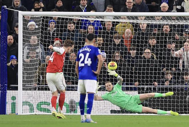 皮克福德：我们在进攻端不够高效，拉亚几乎没真正做出过扑救