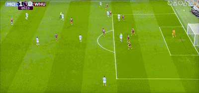 半场：曼城2-0西汉姆联，哈兰德传射，赖因德斯建功