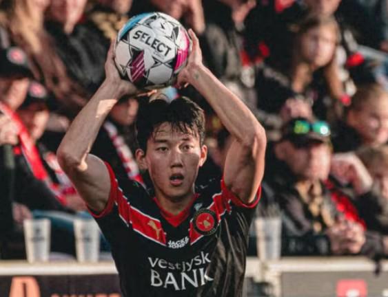 英媒：埃弗顿正在密切关注23岁韩国国脚中卫李韩汎