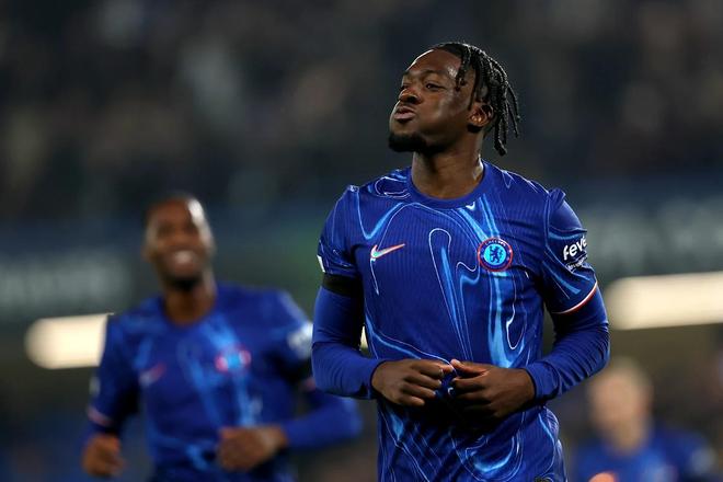 罗马诺：迪萨西会在1月离队，但目前还没有任何实质性的谈判