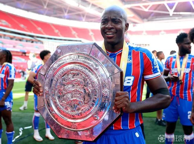 记者：马特塔想踢世界杯，即使冬窗不走明年夏窗也会考虑转会