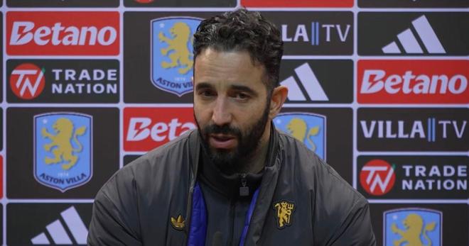 曼联祸不单行！阿莫林发布B费伤病坏消息，被迫用新人踢魔鬼赛程