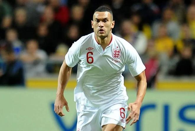 还记得他吗？33岁的热刺、利物浦旧将考尔克宣布退役