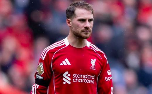 11打9也会逆风！斯洛特用废巨星阵容，利物浦惨胜热刺真靠运气？