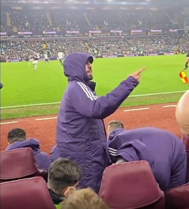 曼联冬窗1500万可签大内维斯！内部已讨论，另有两候选但价格更高